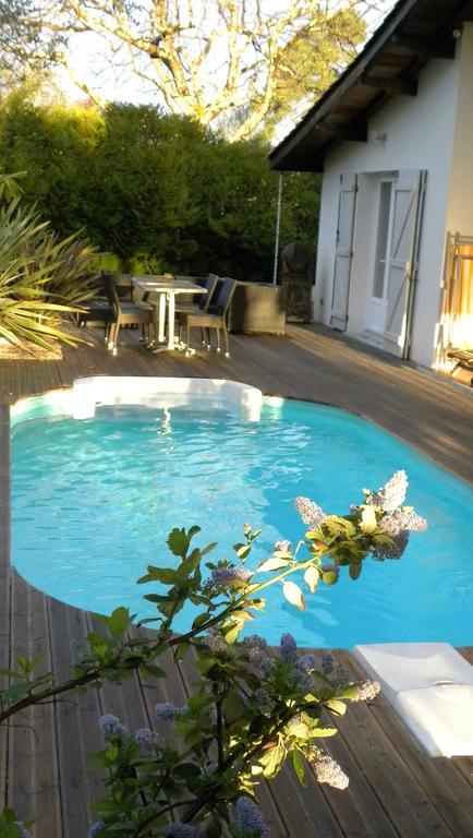 أنديرنو لي بان Villa Mogador Piscine Et Balneo المظهر الخارجي الصورة