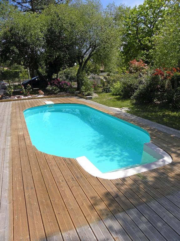 أنديرنو لي بان Villa Mogador Piscine Et Balneo المظهر الخارجي الصورة