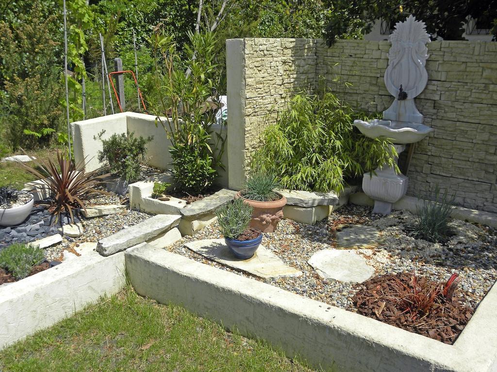 أنديرنو لي بان Villa Mogador Piscine Et Balneo المظهر الخارجي الصورة